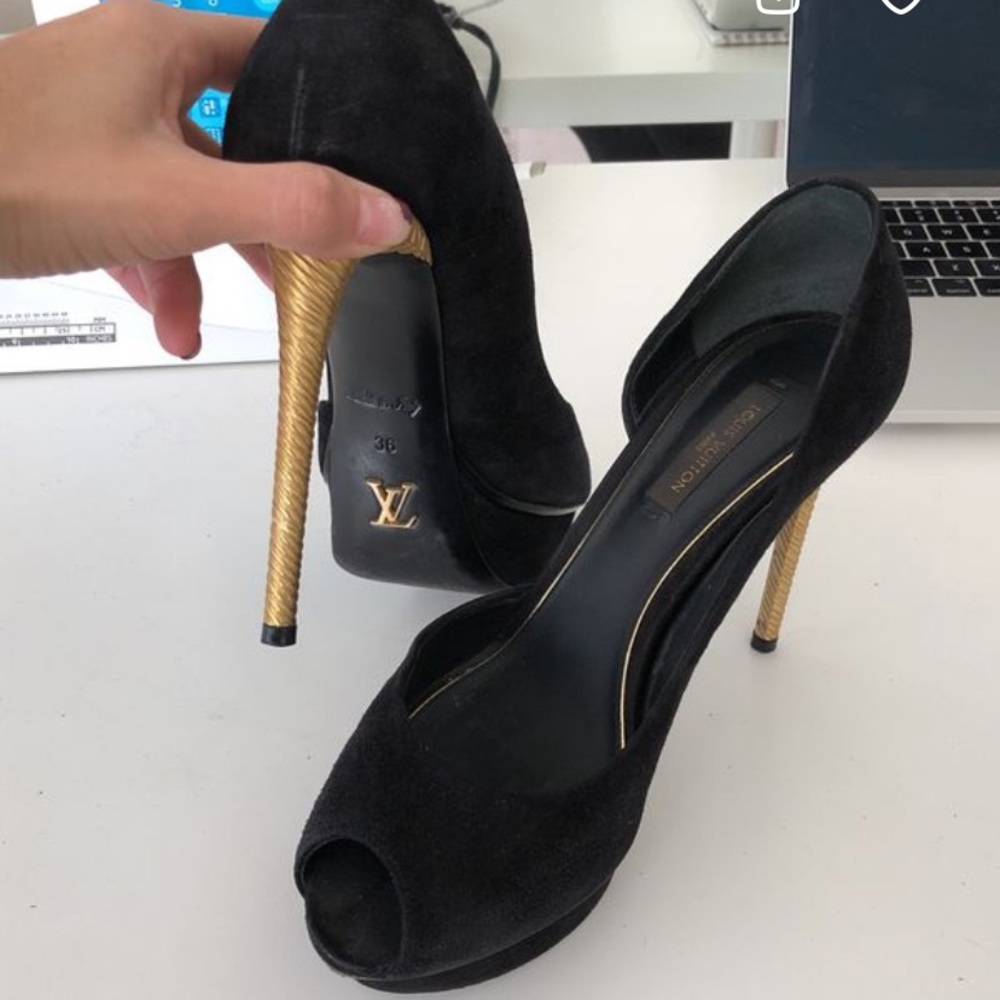 Louis Vuitton Shoes pumps size 36